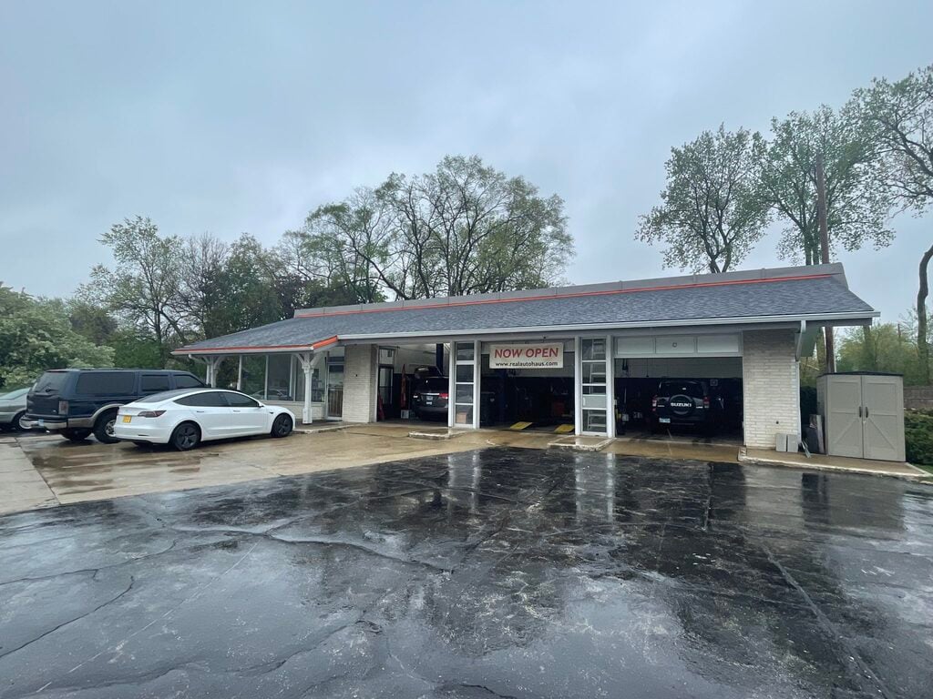 Real Autohaus Automotive - Rolling Meadows | Rolling Meadows, IL 60008