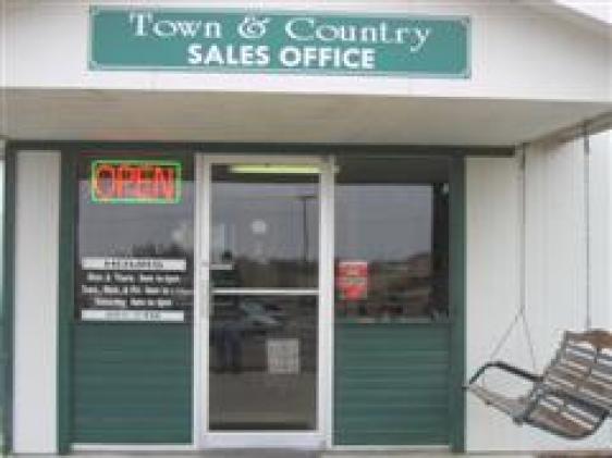 Town & Country Motors, Inc. in Meriden, KS 66512