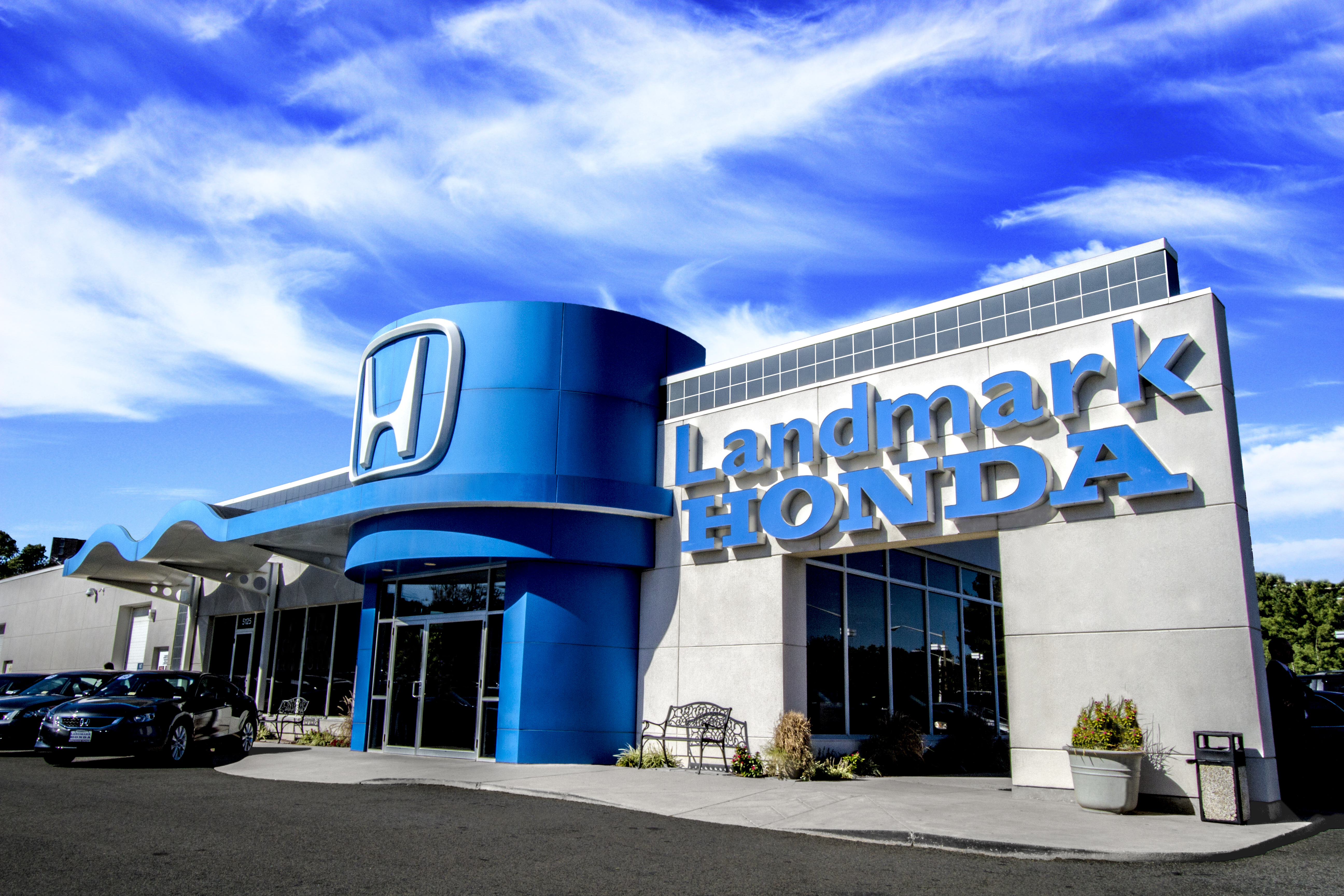 Rosenthal Landmark Honda in Alexandria, VA 22304