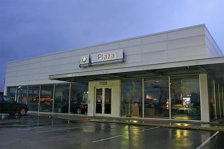 Plaza BMW in Creve Coeur, MO 63141