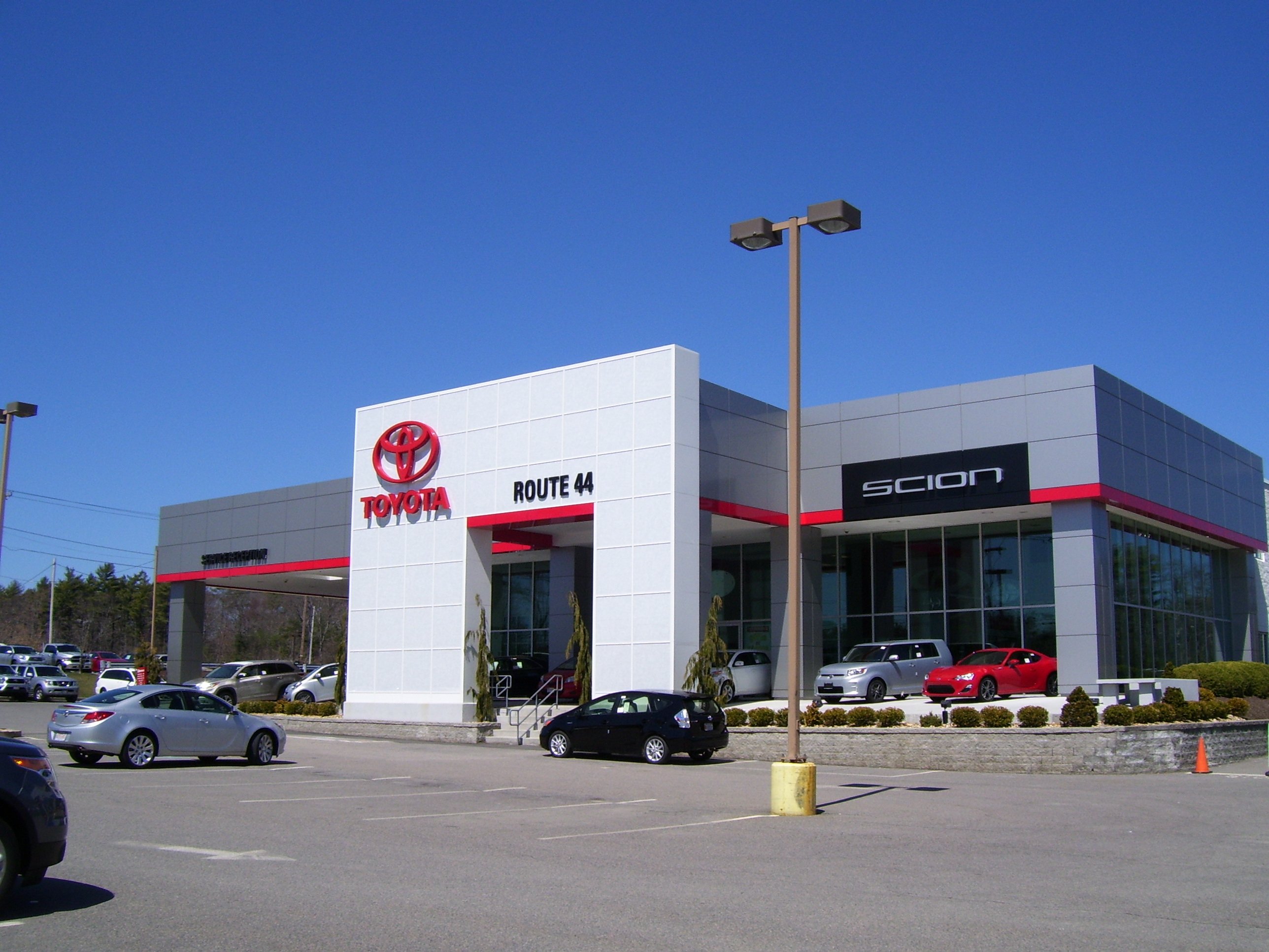 Route 44 Toyota in Raynham, MA 02767